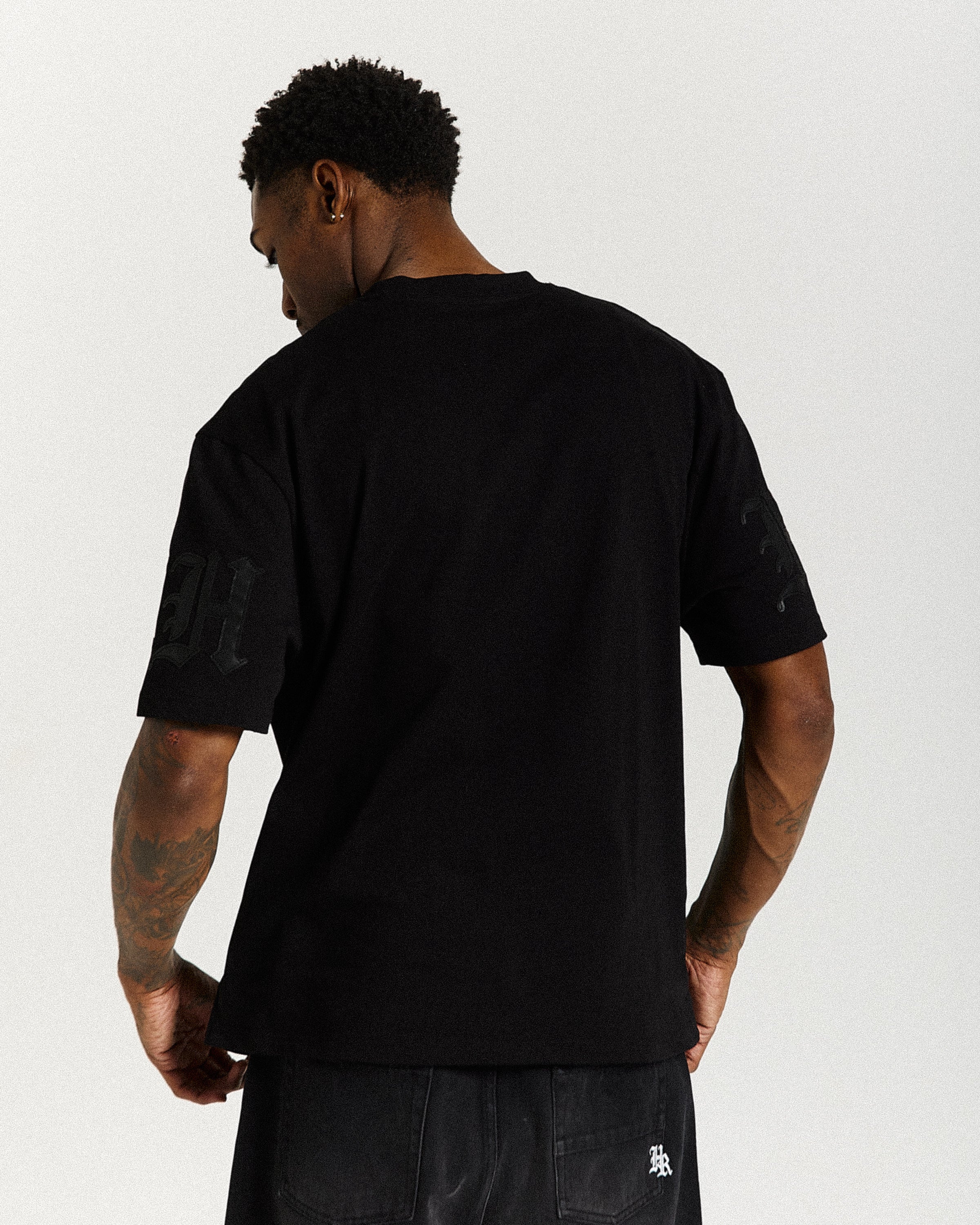 Inkline Oversized T-Shirt - Black - Image 10