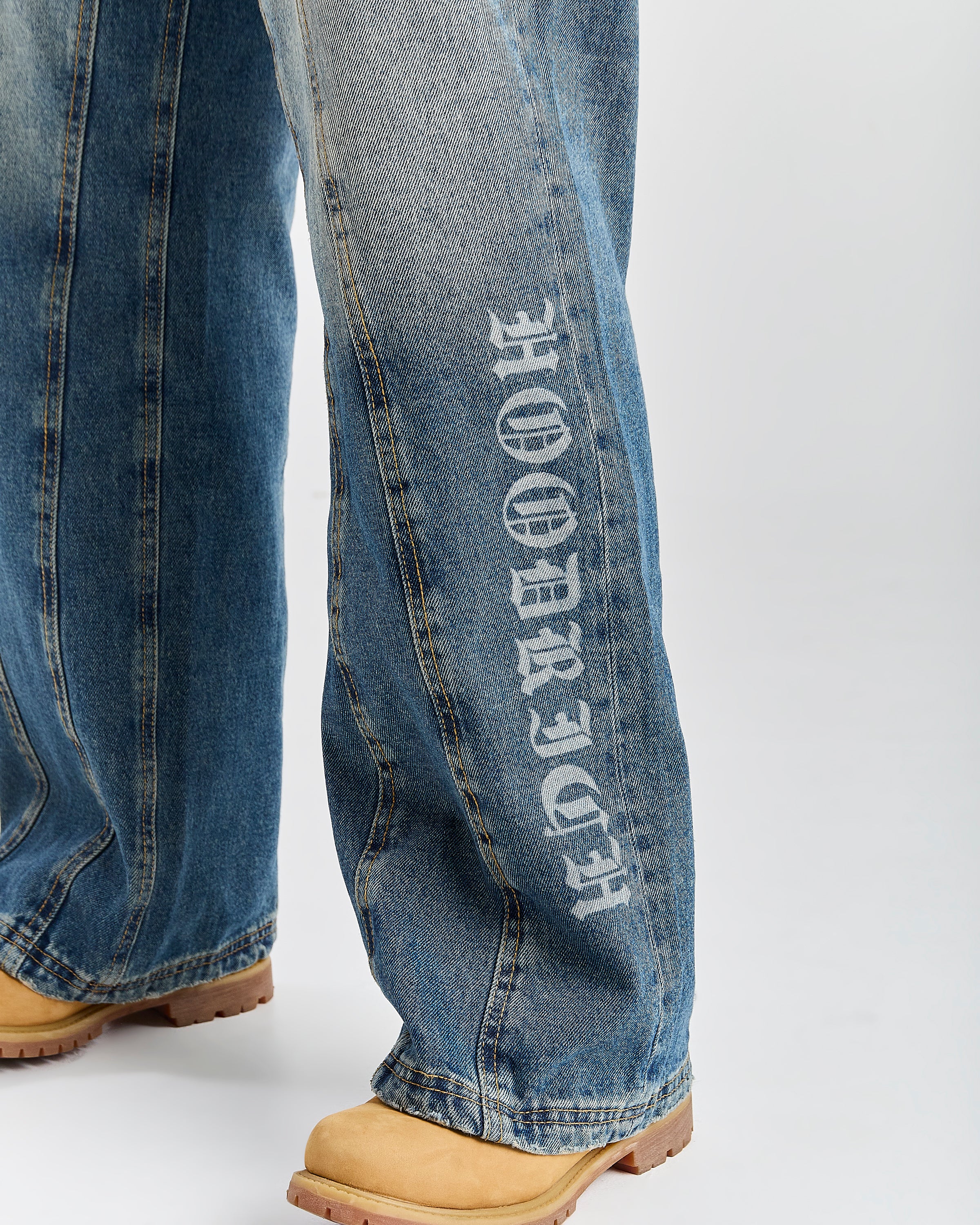The Winner's Circle Snowdrift Wide Leg Jeans - Dirty Wash - Image 13